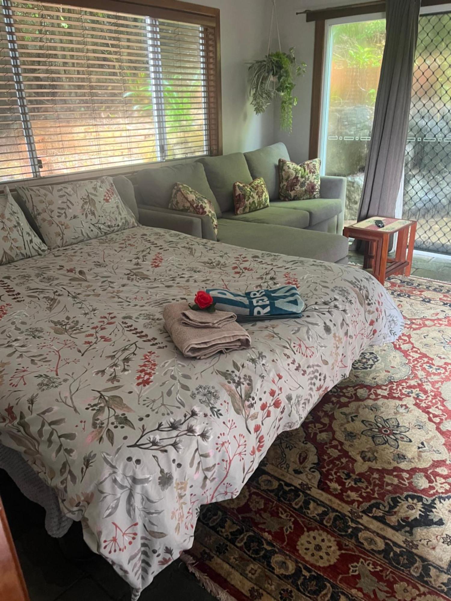 Whitsundays Bnb Retreat Airlie Beach Exterior photo
